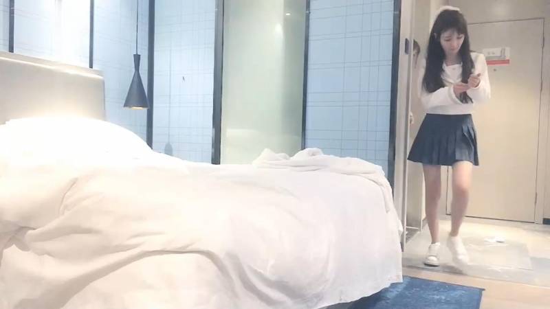 【自行打包】探花双飞女仆装大学生轮换着操国产【1V589M】【百度云】