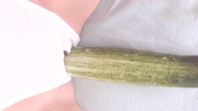 [3V+24P/80MB][小秋秋]-玩弄小黄瓜