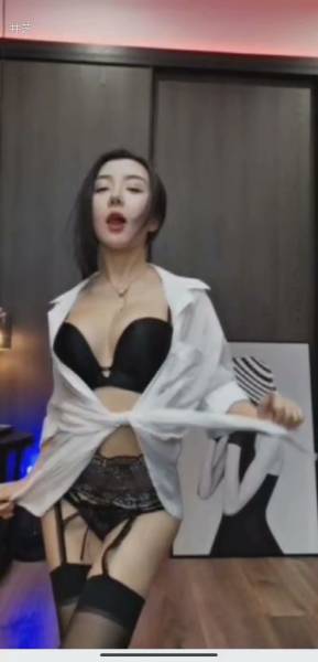 现役花椒主播 井芝 、遇见十一福利[8V695MB ]【百度网盘】