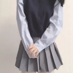 仙仙小草莓最新定制作品JK紫薇【290M】