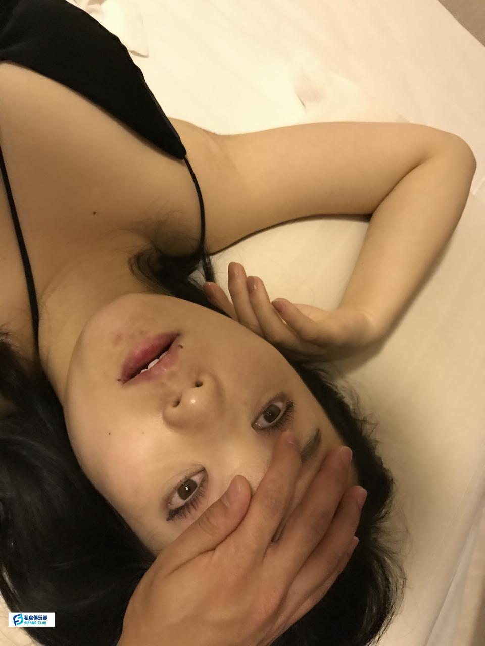 国内精品原创 可爱妹子被下药脱光后翻眼玩胸玩下体无知觉【784M】