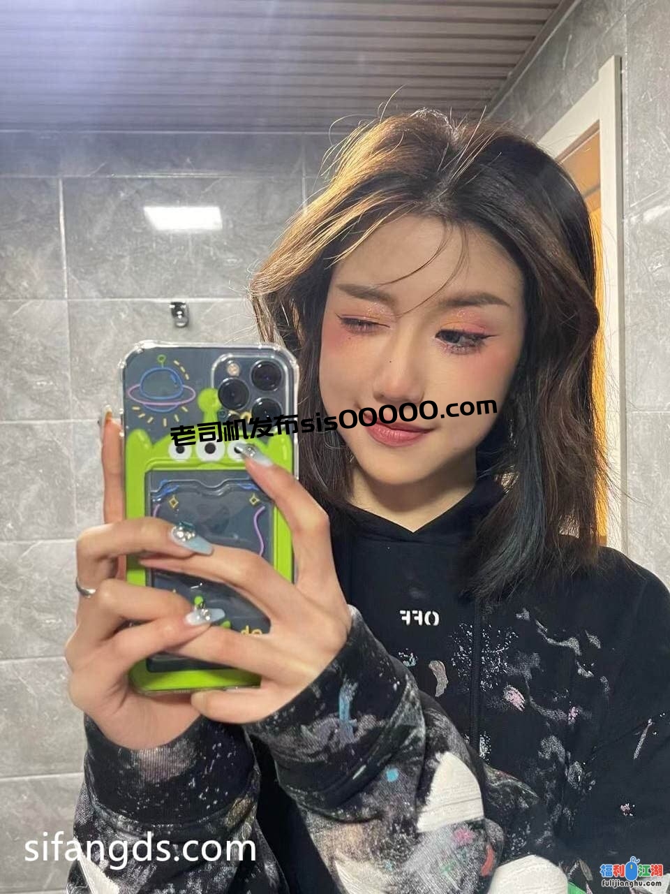 S原档泄密：两位极品美女性爱泄密 [22V+9P+1.48G][百度云]