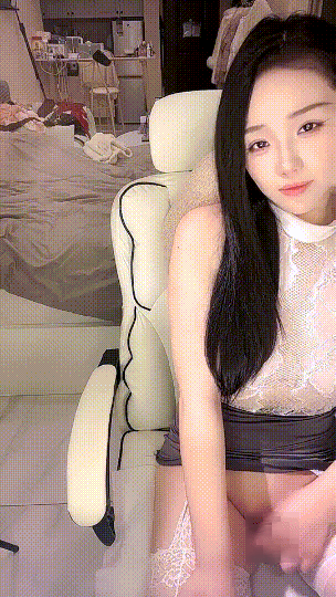 ⚜️极品长腿女神【成都徐若瑄】道具自慰~爽到嗷嗷叫~过瘾