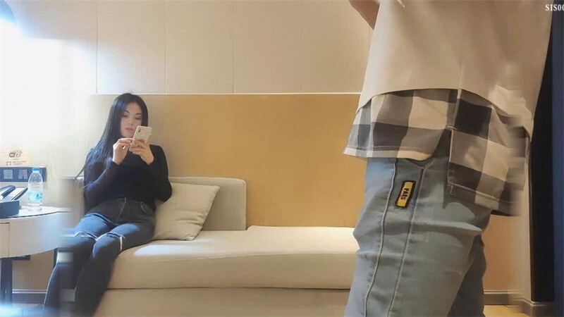 极品御姐有身材有颜值贴身毛衣牛仔裤前凸后翘大长腿真是性感啊冲动爱抚抱紧亲吻情趣服饰啪啪猛力操