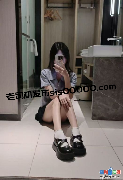 泄密流出 SOUL约到的大连排骨妹「乔珊珊」被约了三、四次玩腻歪了 被炮友曝光性爱视频 [1V/8P/65M][百度盘]