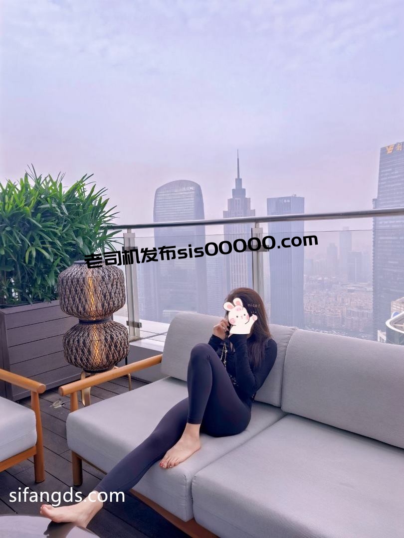 推特绿帽夫妻高质量换妻群P盛宴@吉人FQ 高价付费福利【263P/66V/20.6GB】