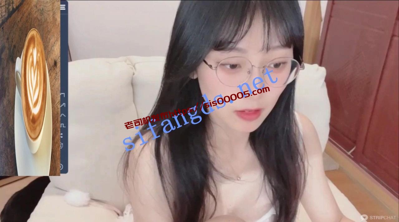 ✅ 4uoki C2C专属私聊跳蛋自慰大秀 图 01