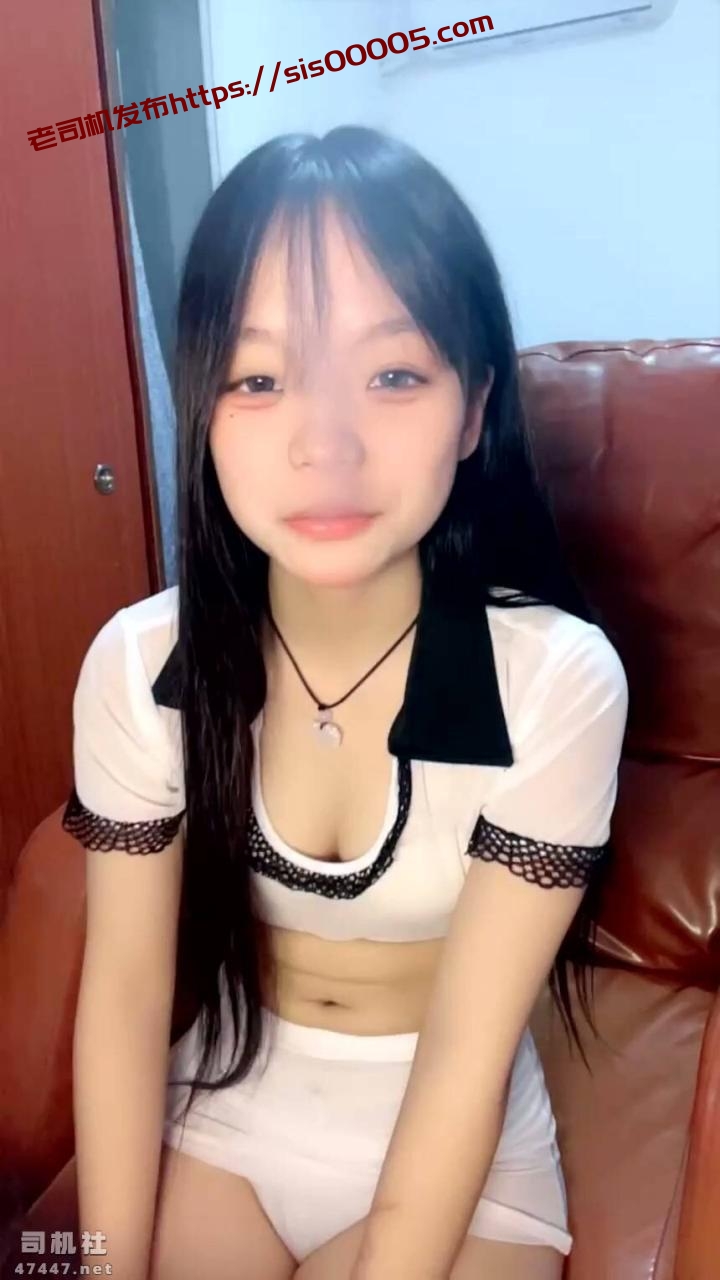 【纯情的兔兔】掰穴特写~扣逼【2V3.11G夸克】