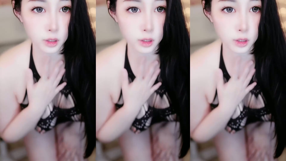 【超重磅】时光 奶兔 超大尺度尺度定制裸舞 露逼漏奶 顶级 无水印收藏版拍【3V】【945M】